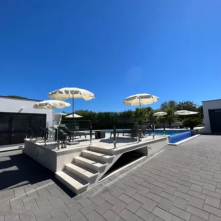 Luxury Sundance * Трогір