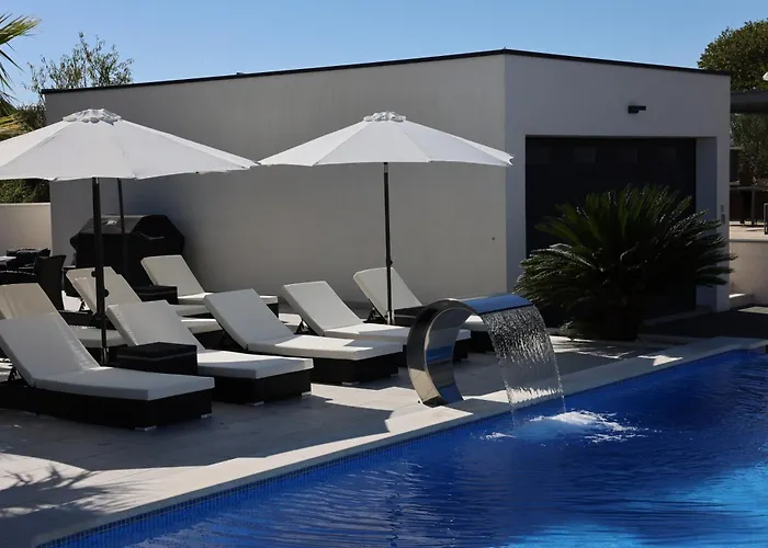 Luxury Sundance